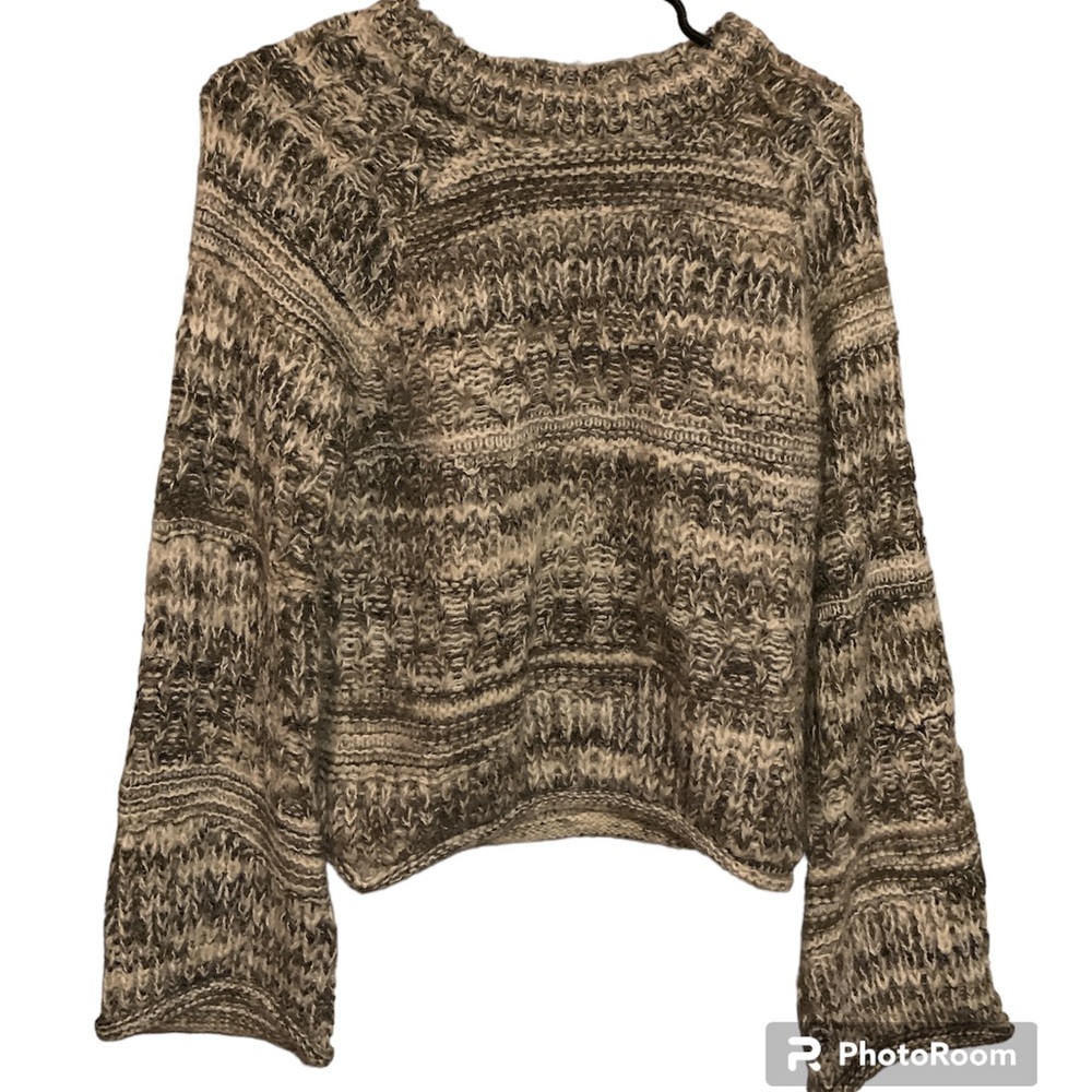 sweater - Picture 2 of 2
